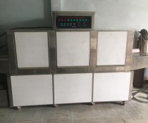 Máy Rửa Khay Công Nghiệp